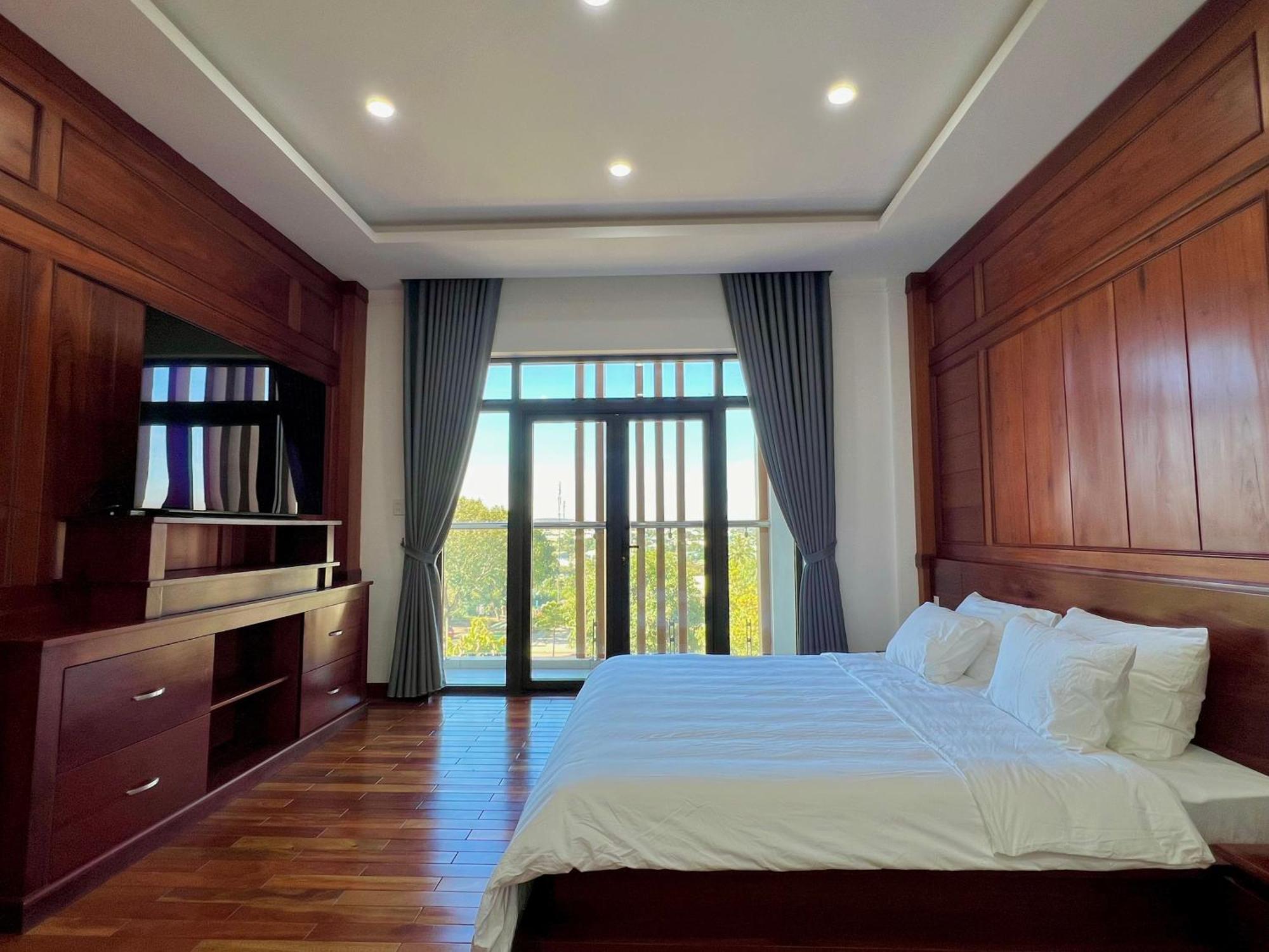 Doan Gia Luxury House Aparthotel Pleiku Bagian luar foto